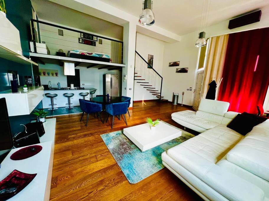 Moderno Loft Alle Porte Di Milano - 115Mq - 3 Posti Cormano Exterior foto